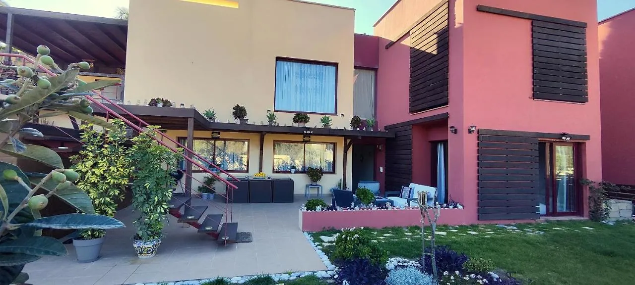 Gorgeous 3 Bedrooms In Villa Natural Reserve Park! 에스테포나 0*,  스페인